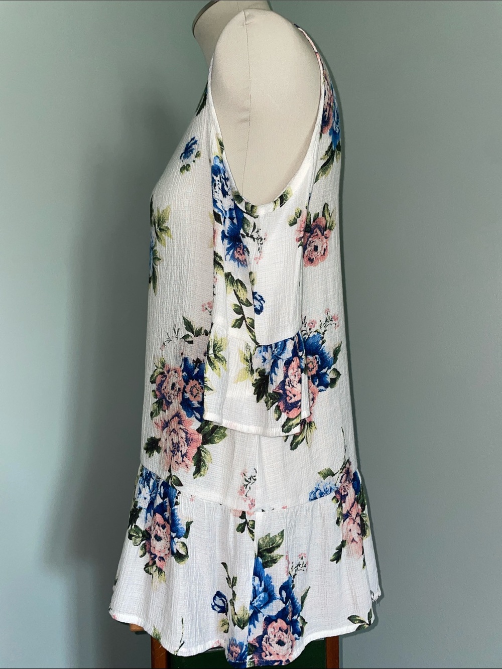 Blu Pepper Women’s Medium Floral Cold Shoulder Tunic Blouse White Blue Pink - Picture 3 of 12